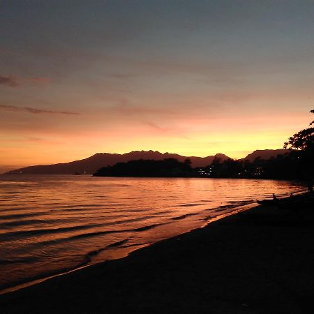 Mango'S Beachfront Resort Olongapo Eksteriør billede