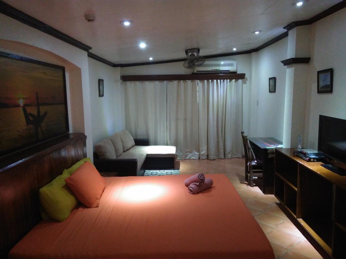 Mango'S Beachfront Resort Olongapo Eksteriør billede