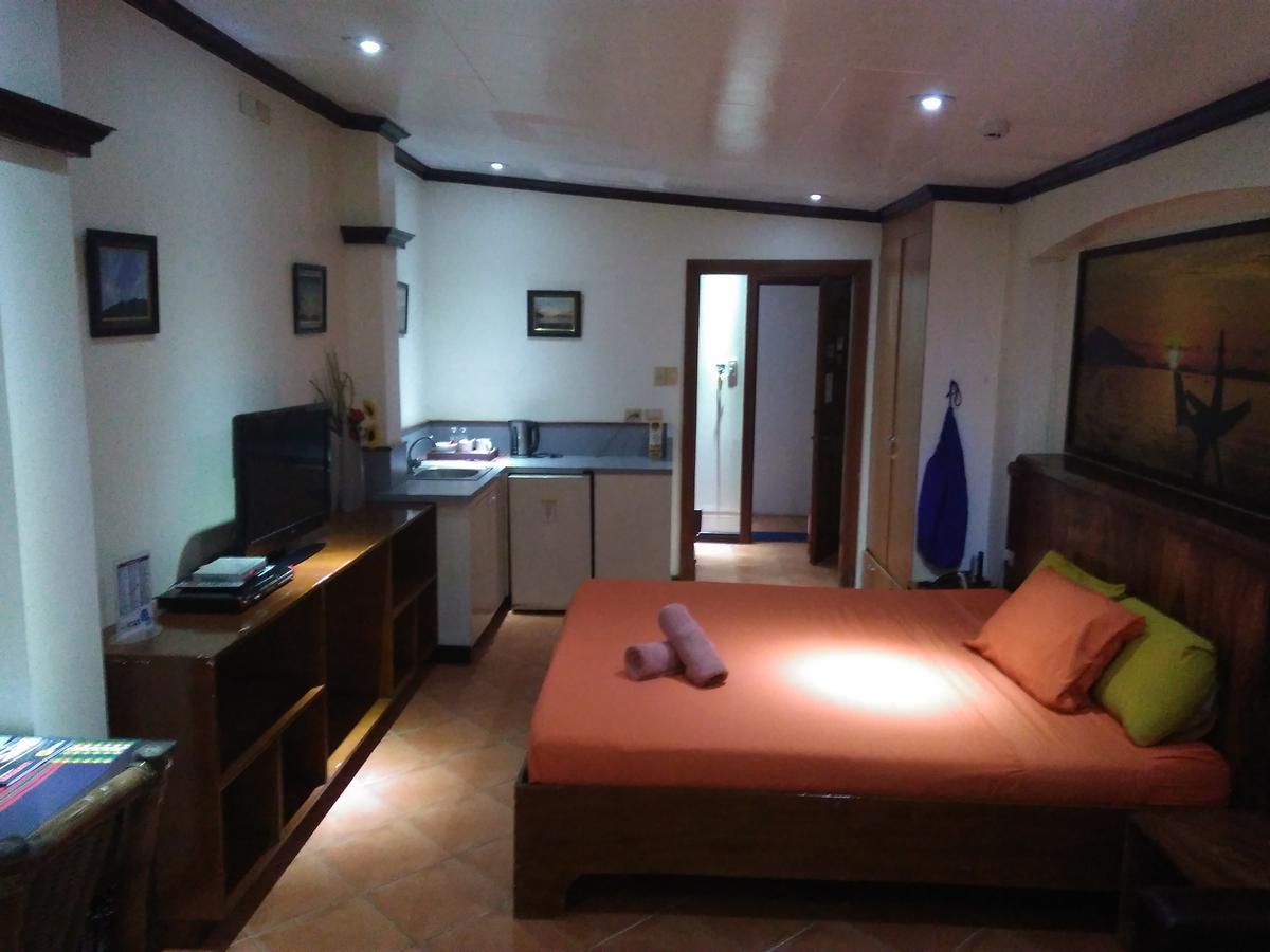 Mango'S Beachfront Resort Olongapo Eksteriør billede