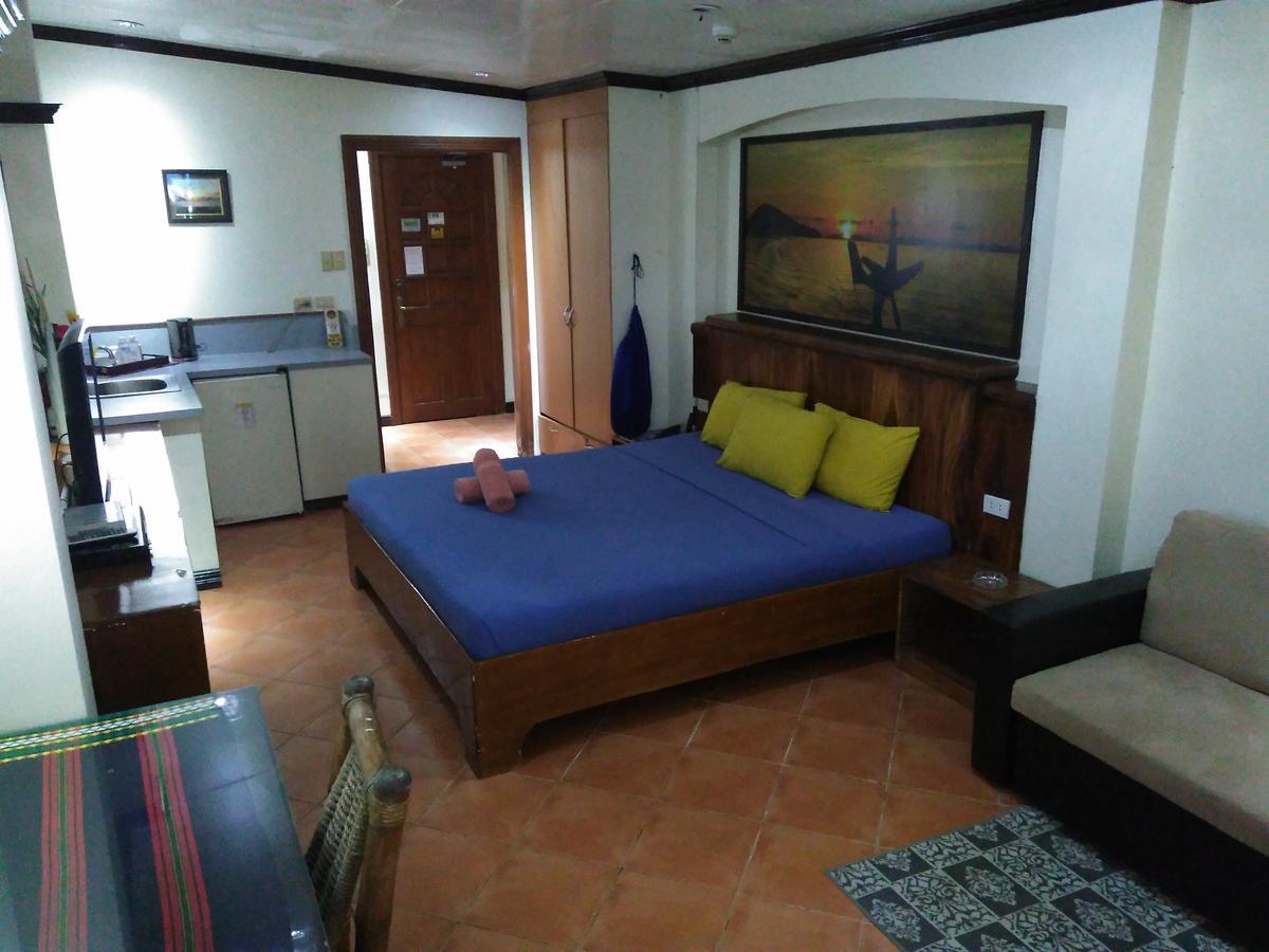 Mango'S Beachfront Resort Olongapo Eksteriør billede