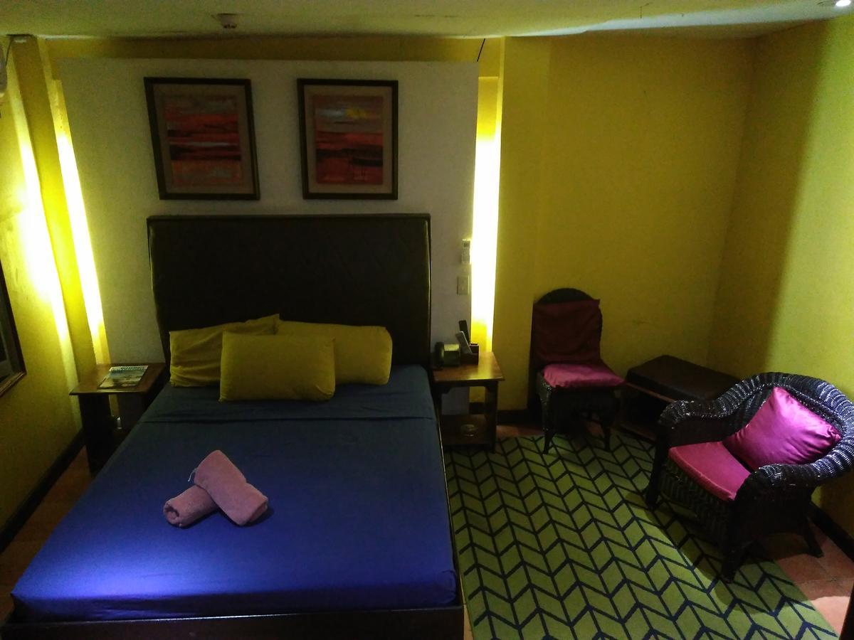 Mango'S Beachfront Resort Olongapo Værelse billede